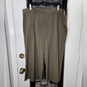 Lisa Rinna Collection Green Wide Leg Cropped Pants Sz XL